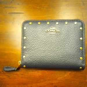 Leather Coach Wallet in Midnight Blue 💙